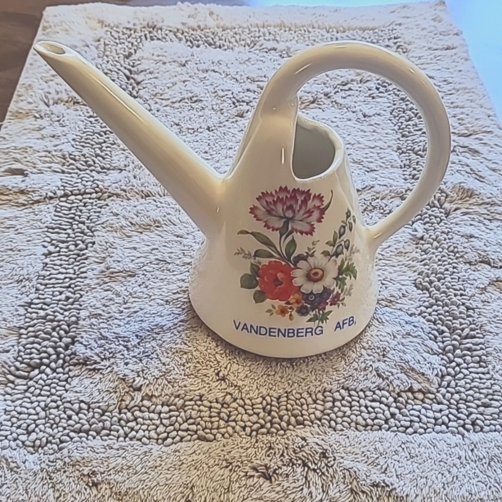 Vintage Arnels Ceramic Water pitcher Floral Details White‎ Ceramic